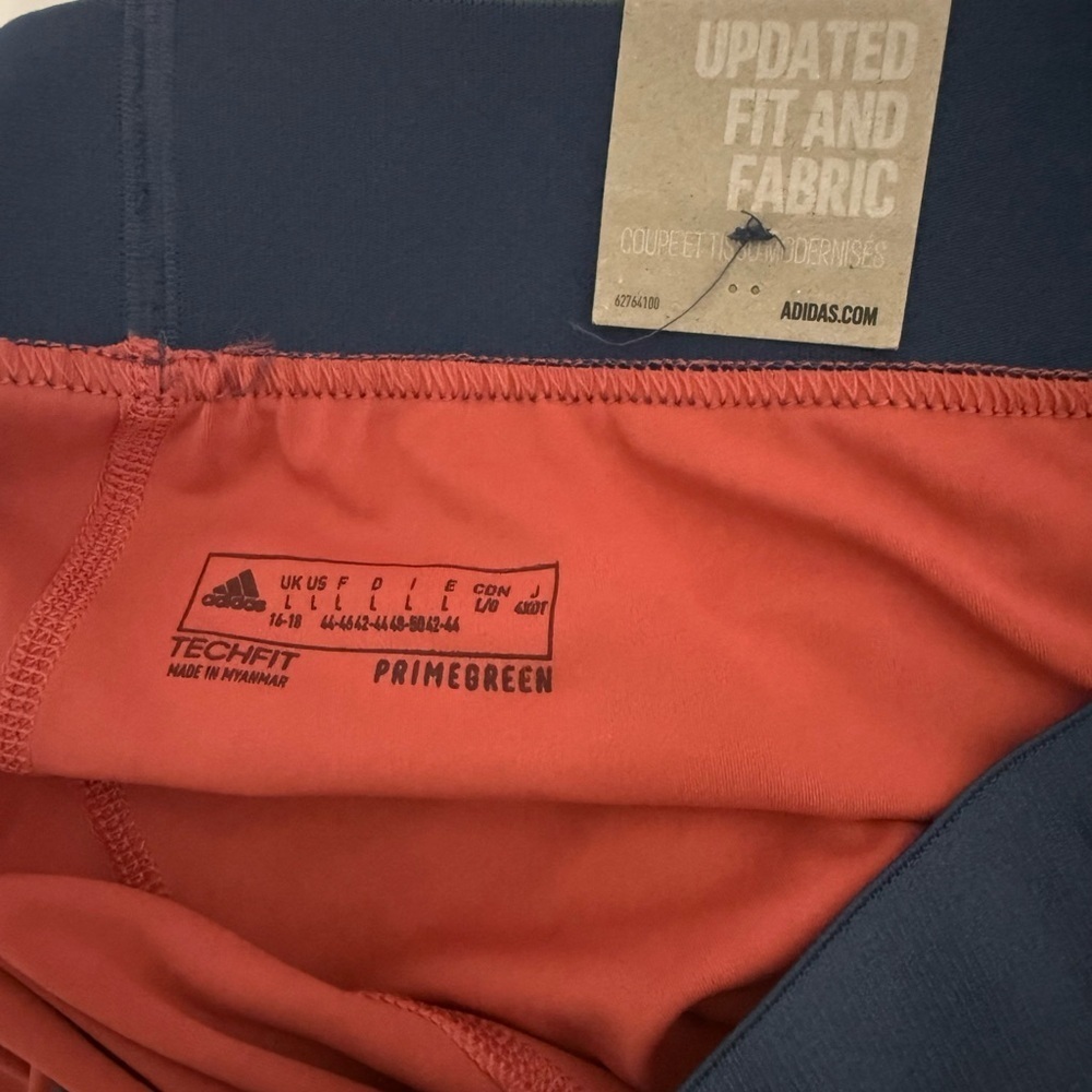 2/$25 NWT large adidas · Techfit Life Mid-Rise women's leggings - Picture 3 of 6